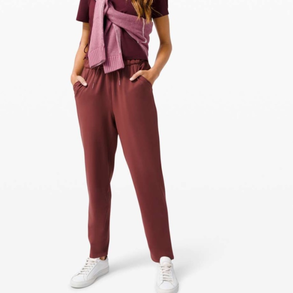 Lululemon Keep Moving Pant 7/8 High-Rise in Savannah